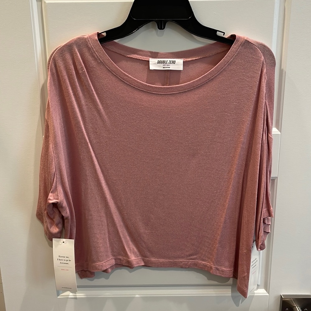 Short sleeve flowy crop top